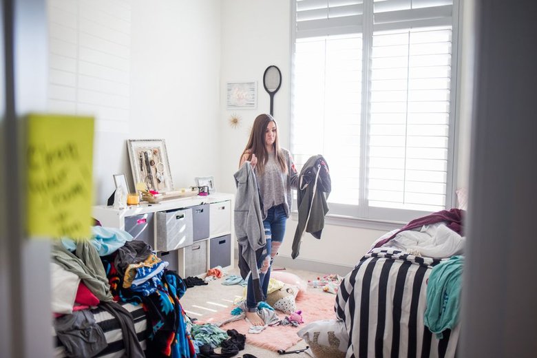 汚部屋はなぜ女子の割合が多いのか 汚部屋リスクと片付け方法も解説 みんなの遺品整理 汚部屋はなぜ女子の割合が多いのか 汚部屋リスクと片付け方法も解説 みんなの遺品整理