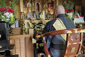 お寺での供養もいたしております。の施工前