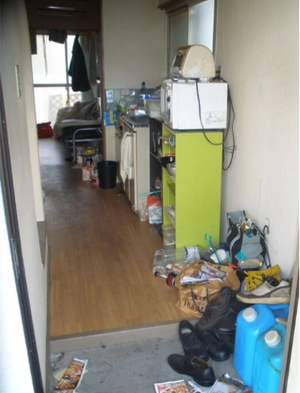 【1K】ゴミやクッションフロアの撤去と家財整理の施工前