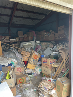一軒家と倉庫のゴミ屋敷清掃の施工前