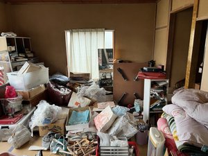 静岡県熱海市 3LDKマンションの生前整理の施工前
