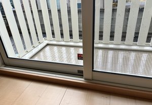 【清掃作業】窓のカビ汚れの施工後