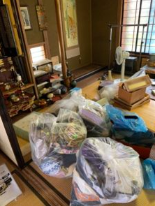 青森市 2LDK一軒家の遺品整理の施工前
