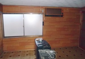 【平屋1軒、2LDK】床が見えないお部屋での作業の施工後
