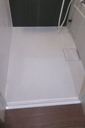 【1R】浴室での吐血後の除去の施工後