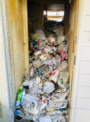 1R ゴミ屋敷清掃の施工前