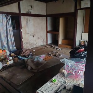 【3LDK+庭】 遺品整理+片付けの施工前