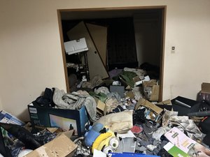 戸建2階部分ゴミ屋敷<行田市前谷>の施工前