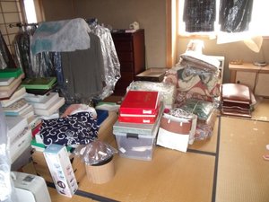 洋服好きの方の一軒家片付けの施工前