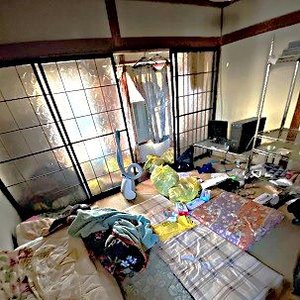 戸建て住宅のゴミ屋敷清掃の施工前
