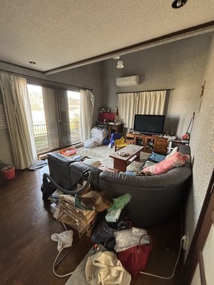 木造2階建て戸建て・4LDKの生前整理の施工前