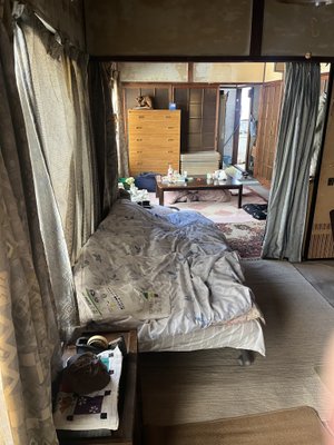 戸建て・ガレージ付き物件の遺品整理の施工前