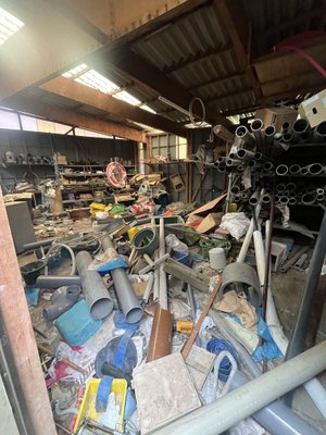 倉庫の空き家片付けの施工前