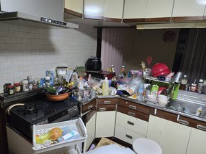 4LDK・戸建てのゴミ屋敷片付けの施工前