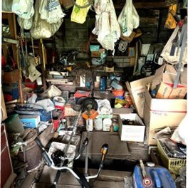 車庫、倉庫の空き家片付けの施工前