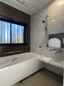 【リフォーム費用165万】最新システムバスの導入の施工後