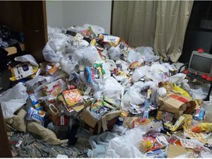 ゴミ屋敷片付けの施工前