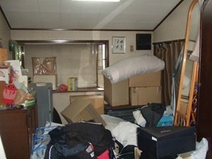【2洋室+ダイニング+2キッチン】 遺品整理・650,000円 「前回のご依頼者様がお亡くなり再依頼の施工前