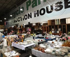 海外へのリサイクルとリユースで料金のご負担を減らします。の施工前