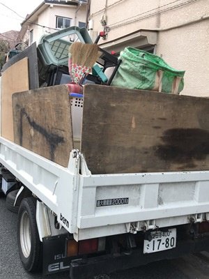 予算内の料金でお部屋片付けをご依頼の施工前