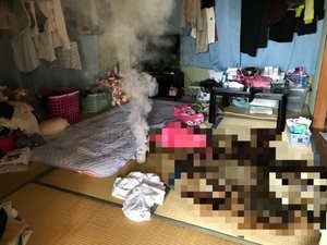 死後2週間経過の孤独死現場の施工前