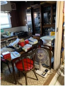 一軒家の家財整理(リビング・キッチン)の施工前