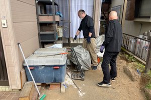 【片付け】一軒家のお庭、倉庫 25平米の施工前