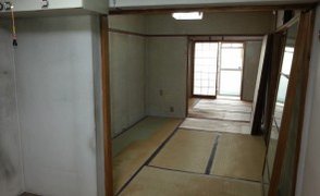 【8LDK】大阪市東淀川区での遺品整理:240,000円の施工後