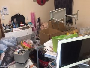 遺品整理・特殊清掃(2DK):100,000円~の施工前