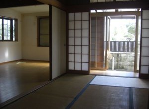 たくさんの書物があった一戸建て住宅での事例の施工前