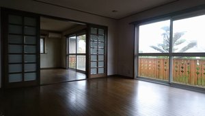 【7LDK】一戸建て室内、お庭、屋根裏部屋の不用品回収(180,000円〜)の施工前