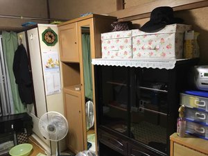 故人宅での家財撤去から消臭消毒までの施工前