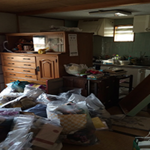 大規模リフォーム前の作業:3LDK【170,000円】の施工前