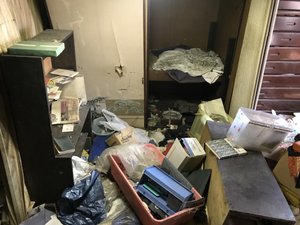 たくさんの荷物がありました【618,000円】の施工前