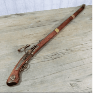 【買取レポート】火縄銃のレプリカ・電子ピアノの施工前