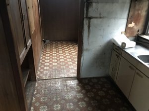 二階建てで家財の搬出が難しい場合もお任せください。の施工後