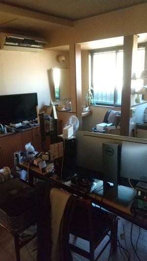 大事な書類等を丁寧かつ迅速に見つけ出しますの施工前