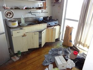 【2K】遺品整理とお焚き上げ・簡易清掃【98,000円】の施工前