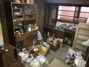 一軒家の特殊清掃と遺品整理の施工前