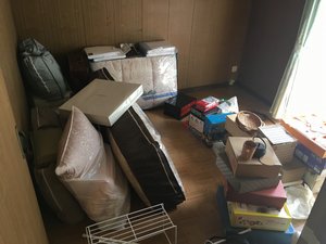 少しでも前向きな気持ちになるために、遺品整理を通してお手伝いさせていただきます。の施工前