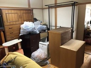 使わなくなった家具メインの遺品整理の施工前