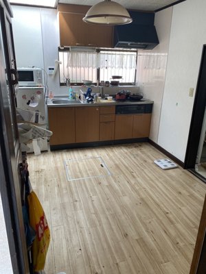 足の踏み場もないお家の不用品回収・片付け作業の施工後