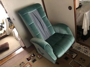 【団地3階】マッサージ機を階段で降ろして処分回収の施工前