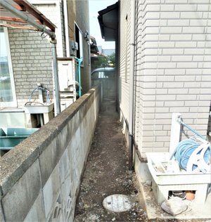 外回りの作業の様子です。の施工後