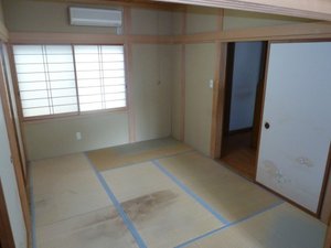 居室の作業の様子です。の施工後