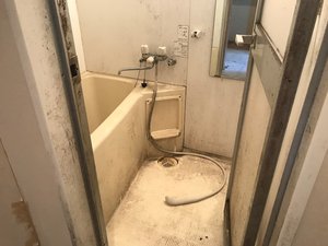 マンションで起きた孤独死現場の施工前