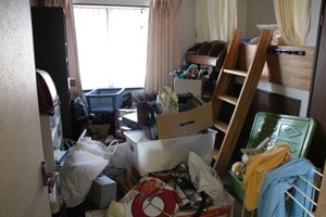 引越しに伴う家財の整理の施工前