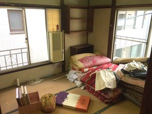 戸建二階建ての生前整理の施工前