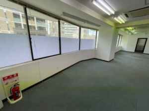 事務所のデスクやロッカーの買取の施工後