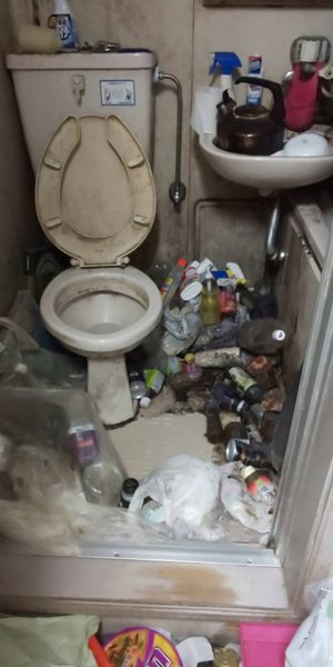 遺品整理と貴重品捜索、ハウスクリーニングまでの施工前